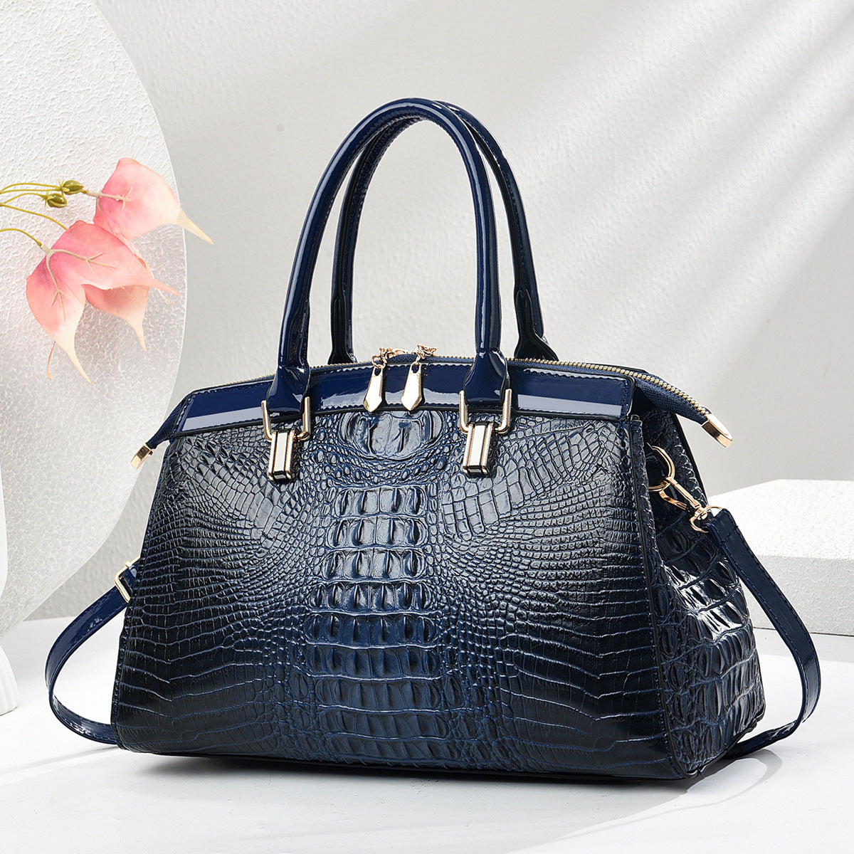 Patent Leather Large-Capacity Commuter Handbag European And American Style